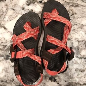 NWT Chaco sandals size 5